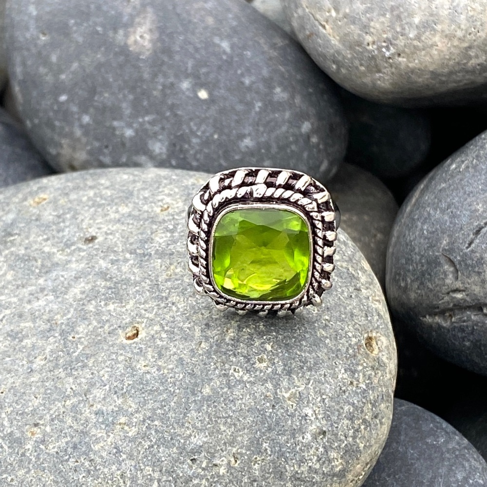 Sundance Peridot Quartz ring sterling silver green gemstone stone gem birthstone